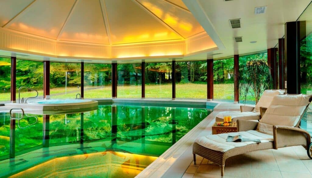Mount Falcon Estate Swimming pool
