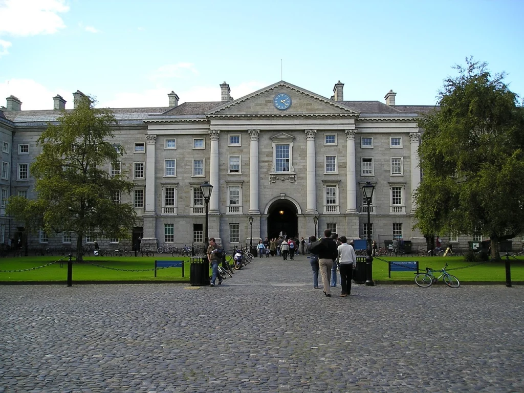 trinity college dublin ireland