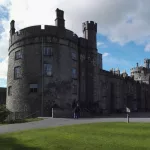 outside of kilkenny castle